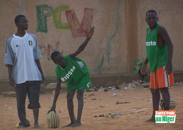 anass-ibou-harouna.jpg - Chasubles et ballons